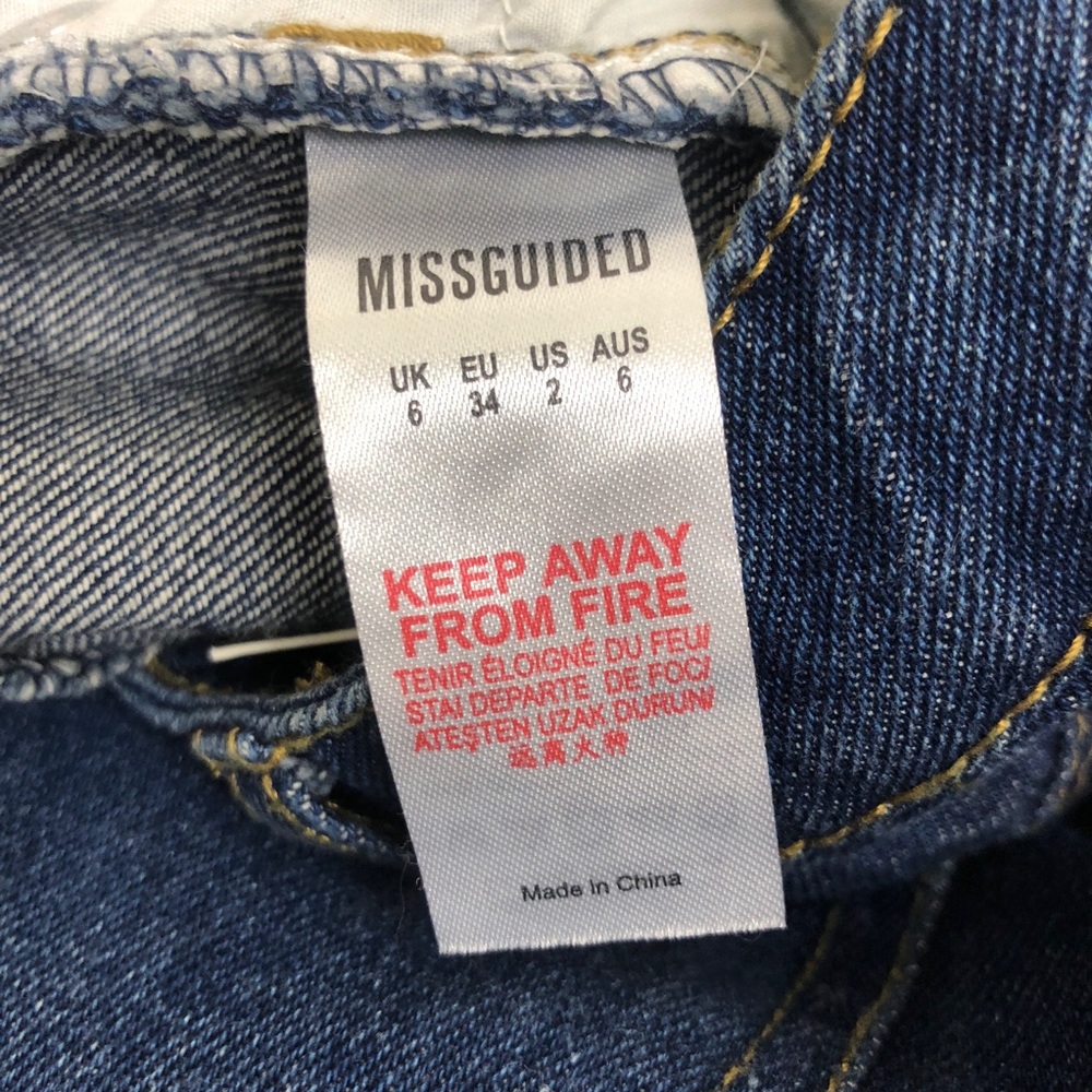 Misguided Jeans Riot High Rise Mom Blue High Waist - Picture 7 of 8